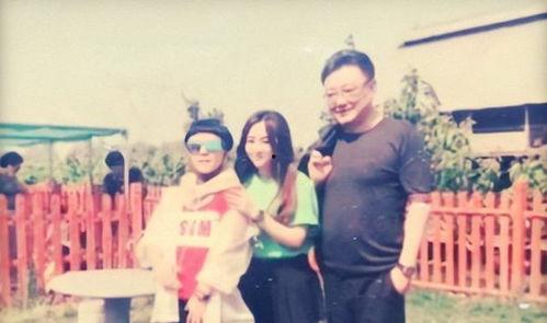 刘赛和老公的结婚照片,刘赛与爱侣的浪漫婚纱照大揭秘
